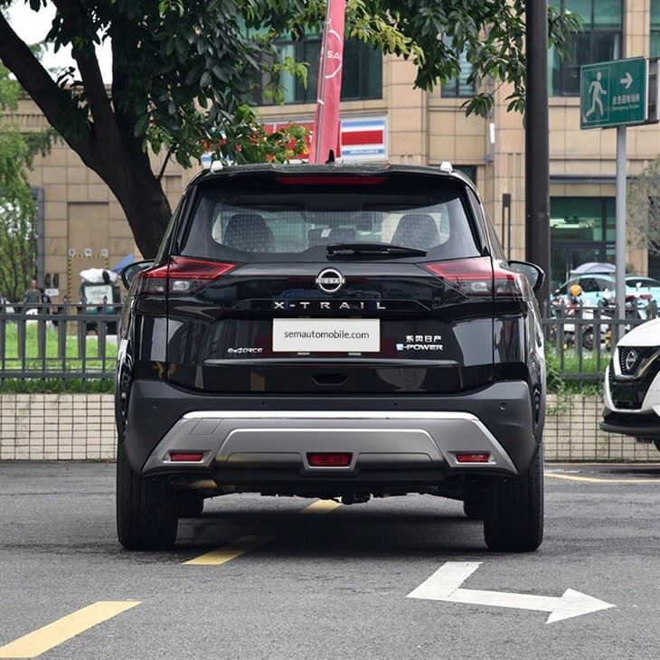 Nissan Qijun FWD SUV