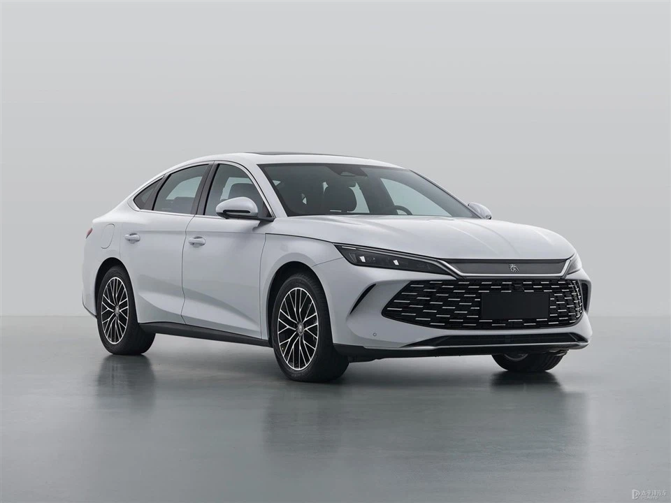 BYD Qin L PHEV Sedan