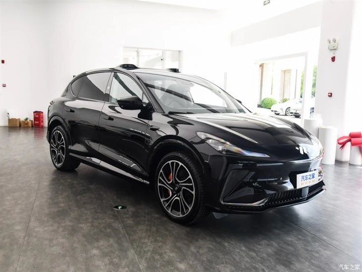 Im Ls7 Pure Electric Luxury Large SUV With Future Wisdom Cabin